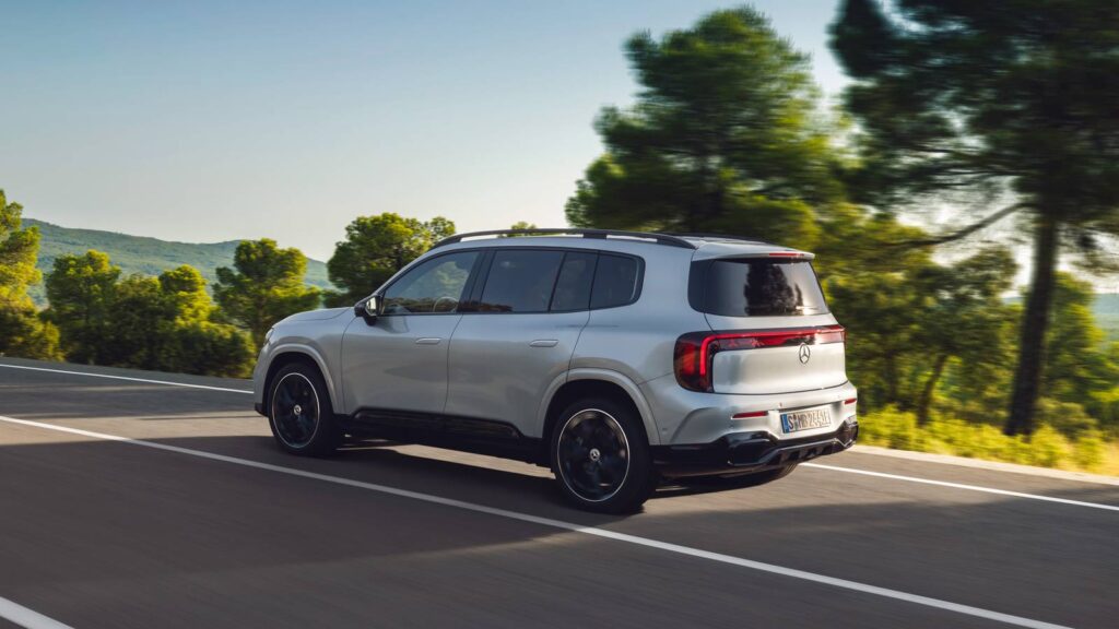 2027 mercedes benz glb 8.jpg