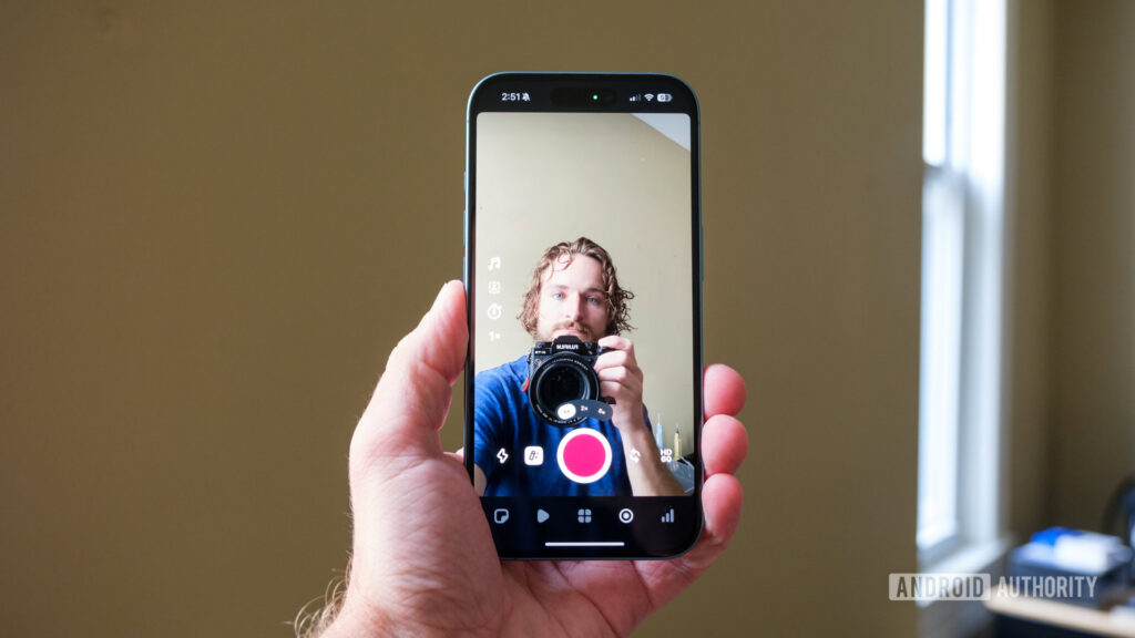 instagram spins off new app for vanishing pics — sound.jpg