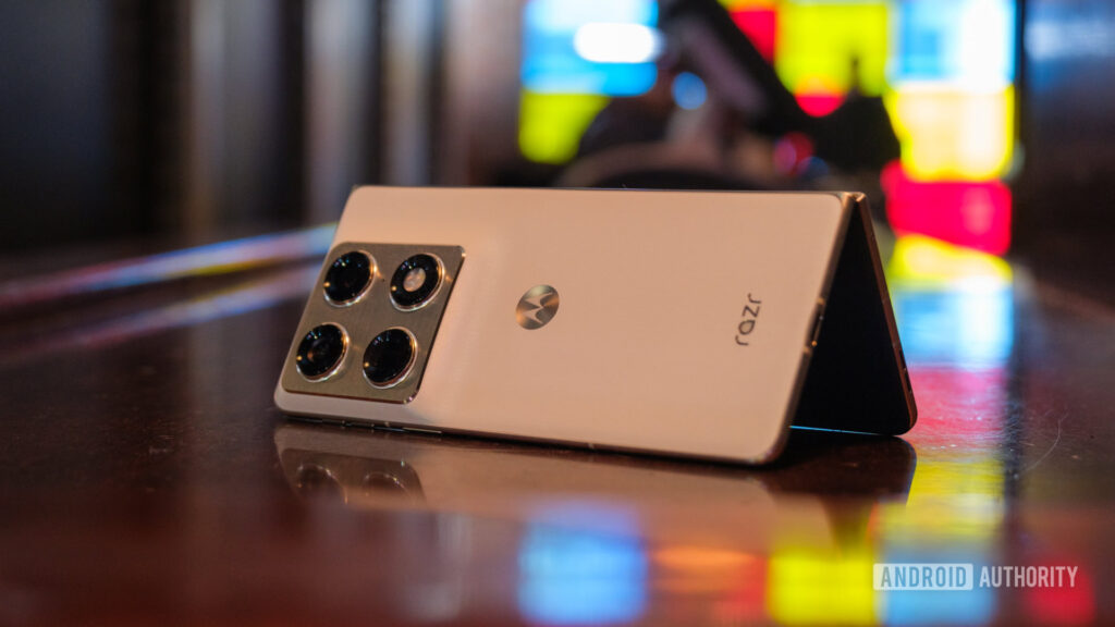 motorolas new razr fold is landing soon and now we.jpg