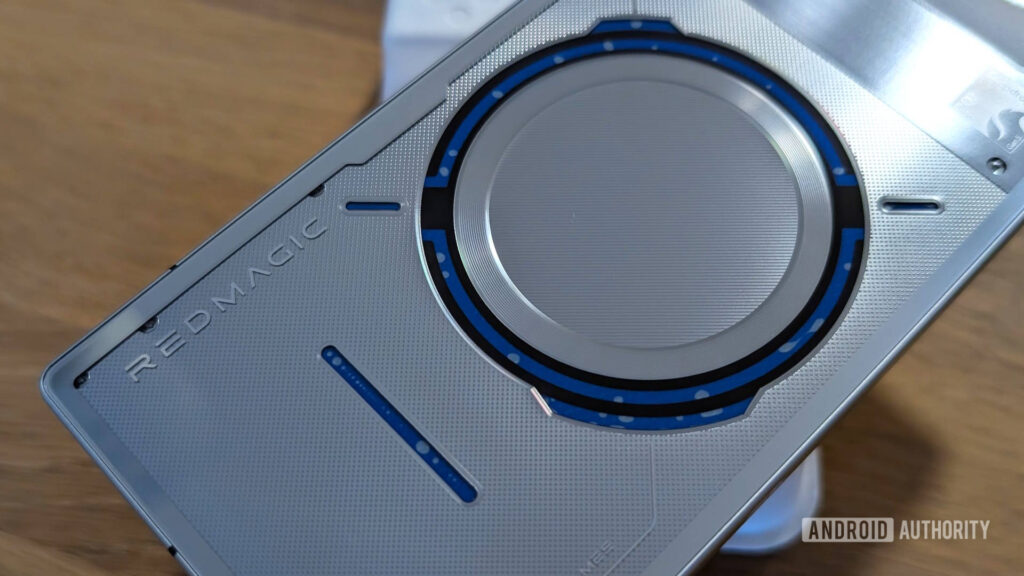 redmagics first liquid cooled gaming tablet could be on the way.jpg