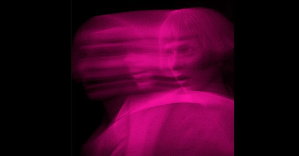 tomora come closer.jpg