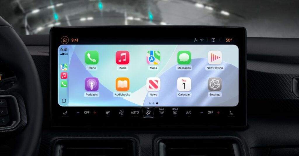 carplay ios 26 liquid glass.jpg