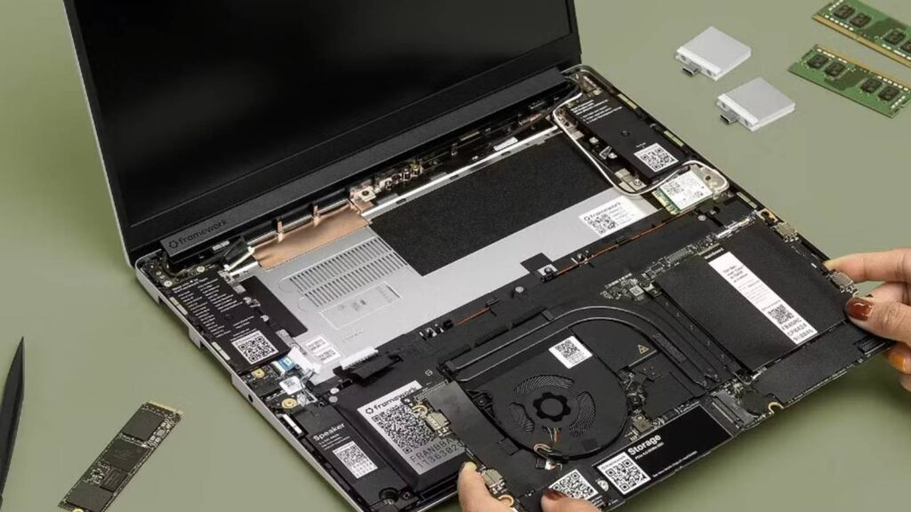 framework mainboard.jpg