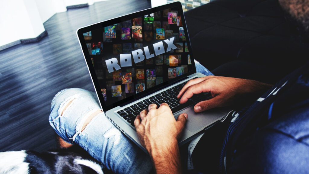 roblox laptop.jpg