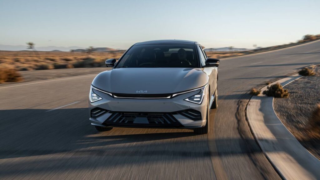22770 2025 ev6.jpg