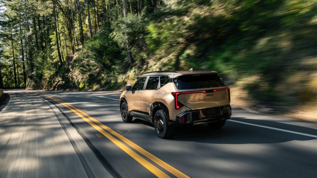 Overlook the Volvo XC40—This Korean SUV prices $17,000 much less and will get higher fuel mileage 24500 2027 seltos.jpg