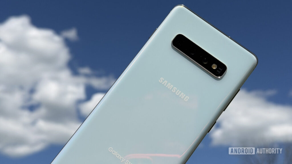 the galaxy s27 may be the s10 plus successor ive.jpg