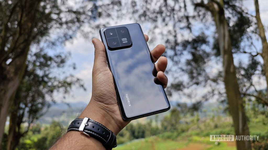 this brand offers real battery upgrades for older phones.jpg