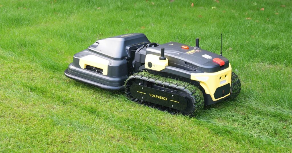 Yarbo says it's going to take away the intentional backdoor from its robotic garden mower yarbo m1 8.jpeg