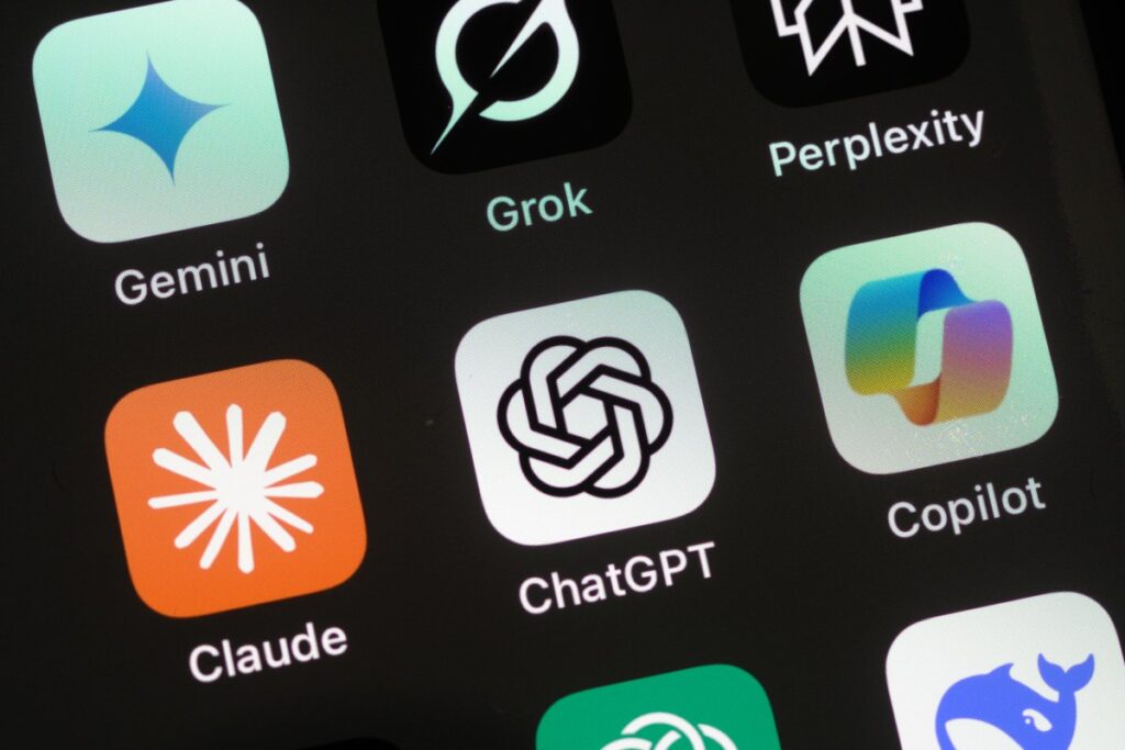 ai apps gettyimages 2214375253.jpg