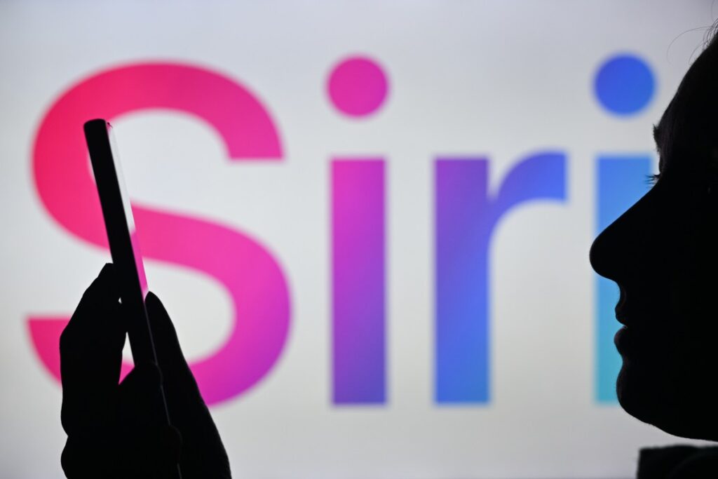 apple siri header.jpg