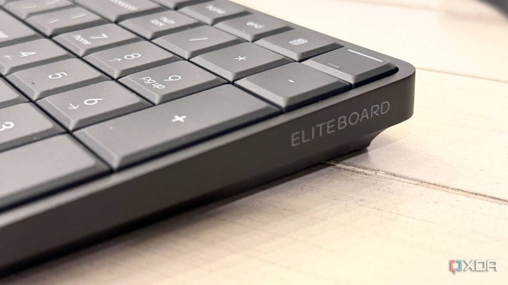 hp eliteboard g1a branding.jpg