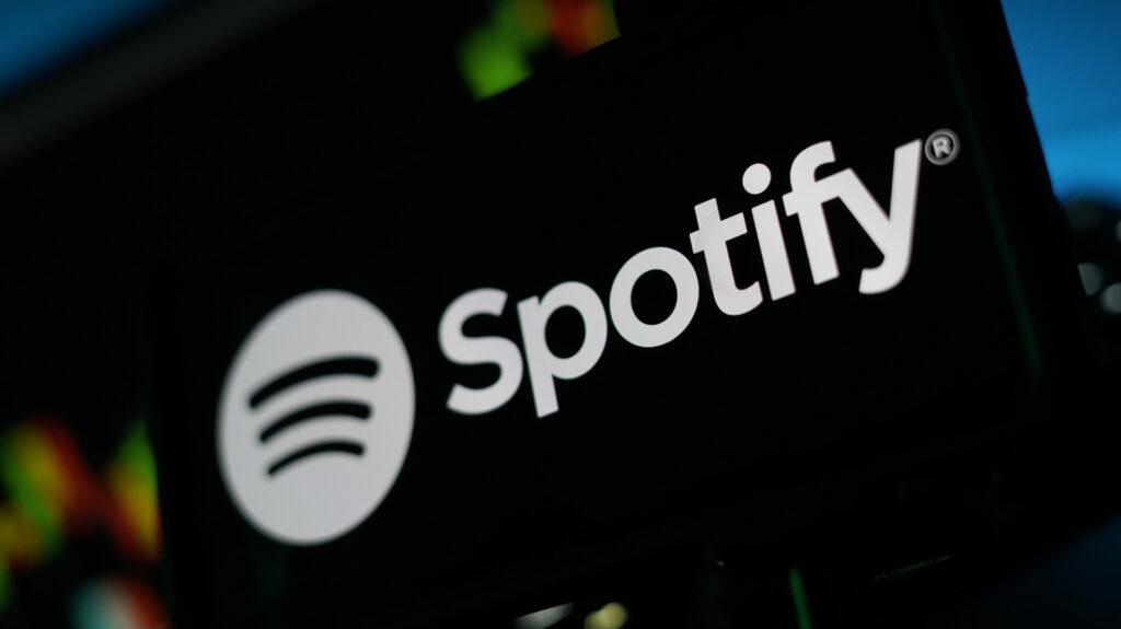 Spotify And Its Website hosting Platforms Are Adopting Apple's Tech For Video Podcasts l intro 1778783067.jpg
