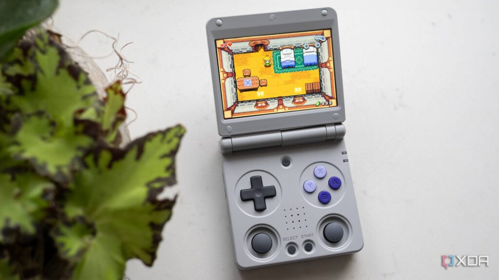 A $65 hand-held emulator beats anything else Nintendo these days sells for unfashionable gaming rg34xxsp the minish cap.jpg