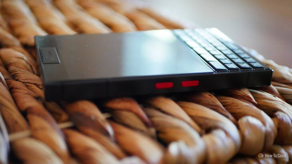 side buttons on a unihertz titan 2.jpg