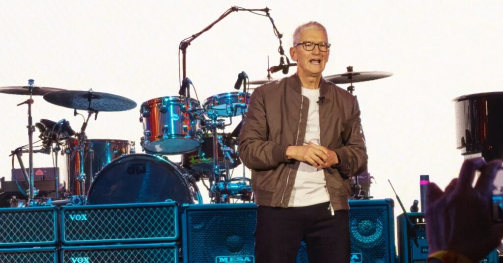 tim cook apple 50 concert.jpg
