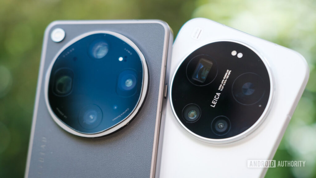three android giants could be on a launch month collision course.jpg
