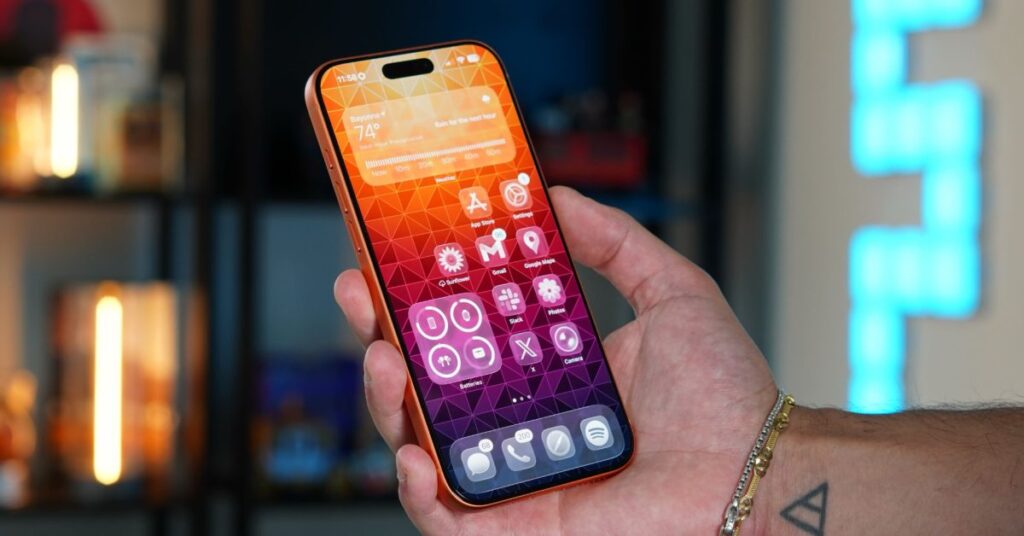 iphone 17 pro max cosmic orange fi 2.jpg