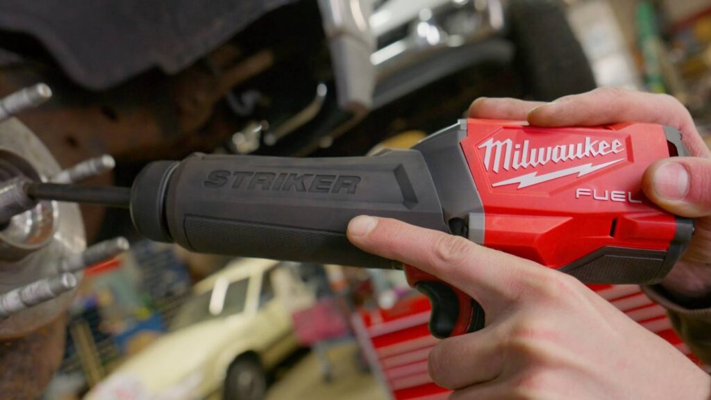 milwaukee m18 striker hammer chisel main.jpg