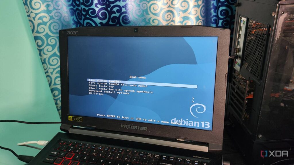 old laptop debian 1.jpg