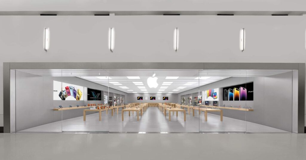 Maryland Governor calls out Apple over Towson The town Middle retailer closure towson store.jpg